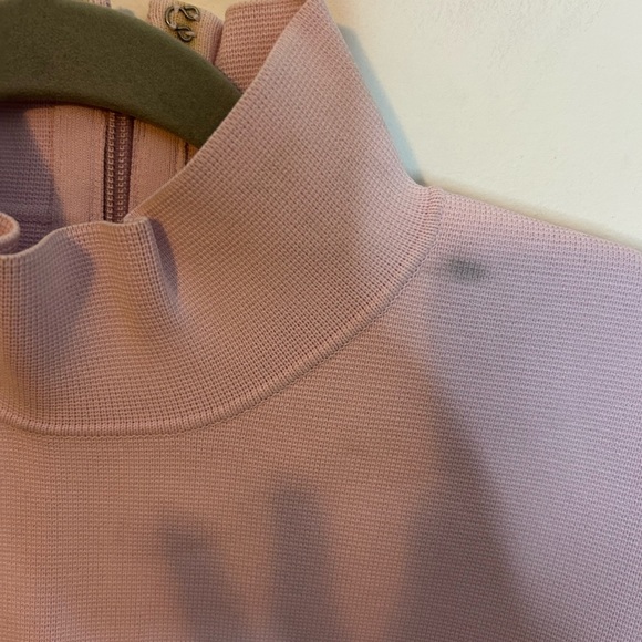 Herve Leger Paris Baby Pink Turtleneck Cropped Top - Picture 6 of 9